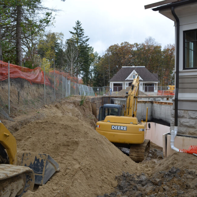 Tight_area_Excavation_and-materials_staging